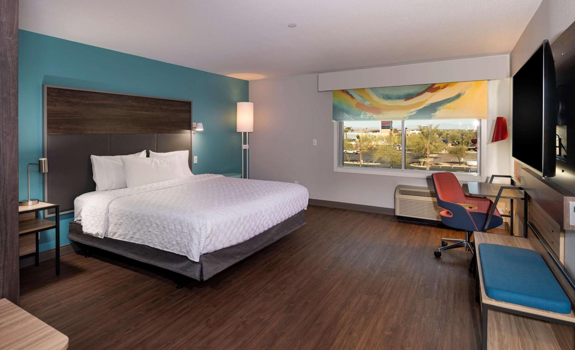 Tru By Hilton Phoenix Glendale Westgate Exterior photo