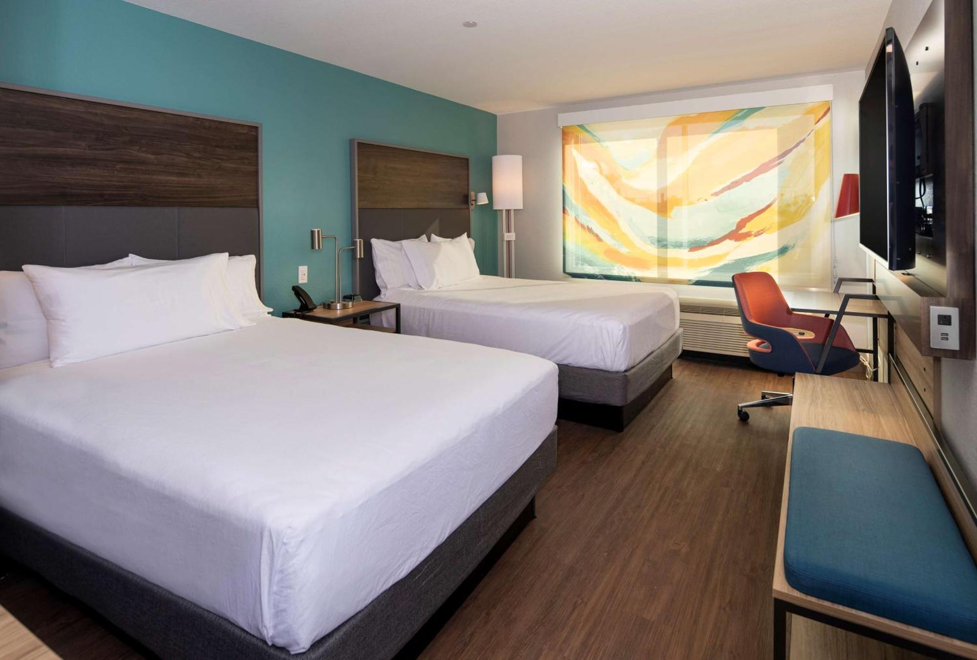 Tru By Hilton Phoenix Glendale Westgate Exterior photo